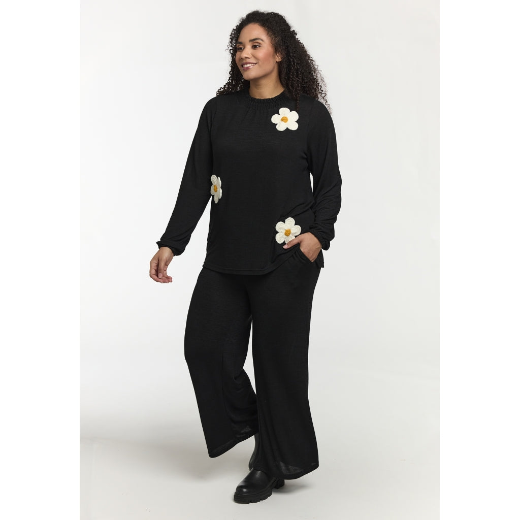 Studio SIden turtle neck blouse Blouse black with white flowers