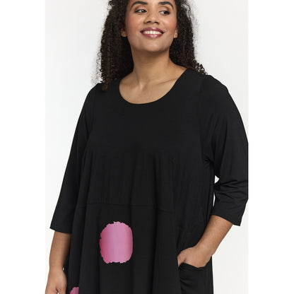 Studio SRonja Tunic Tunic Black with Pink