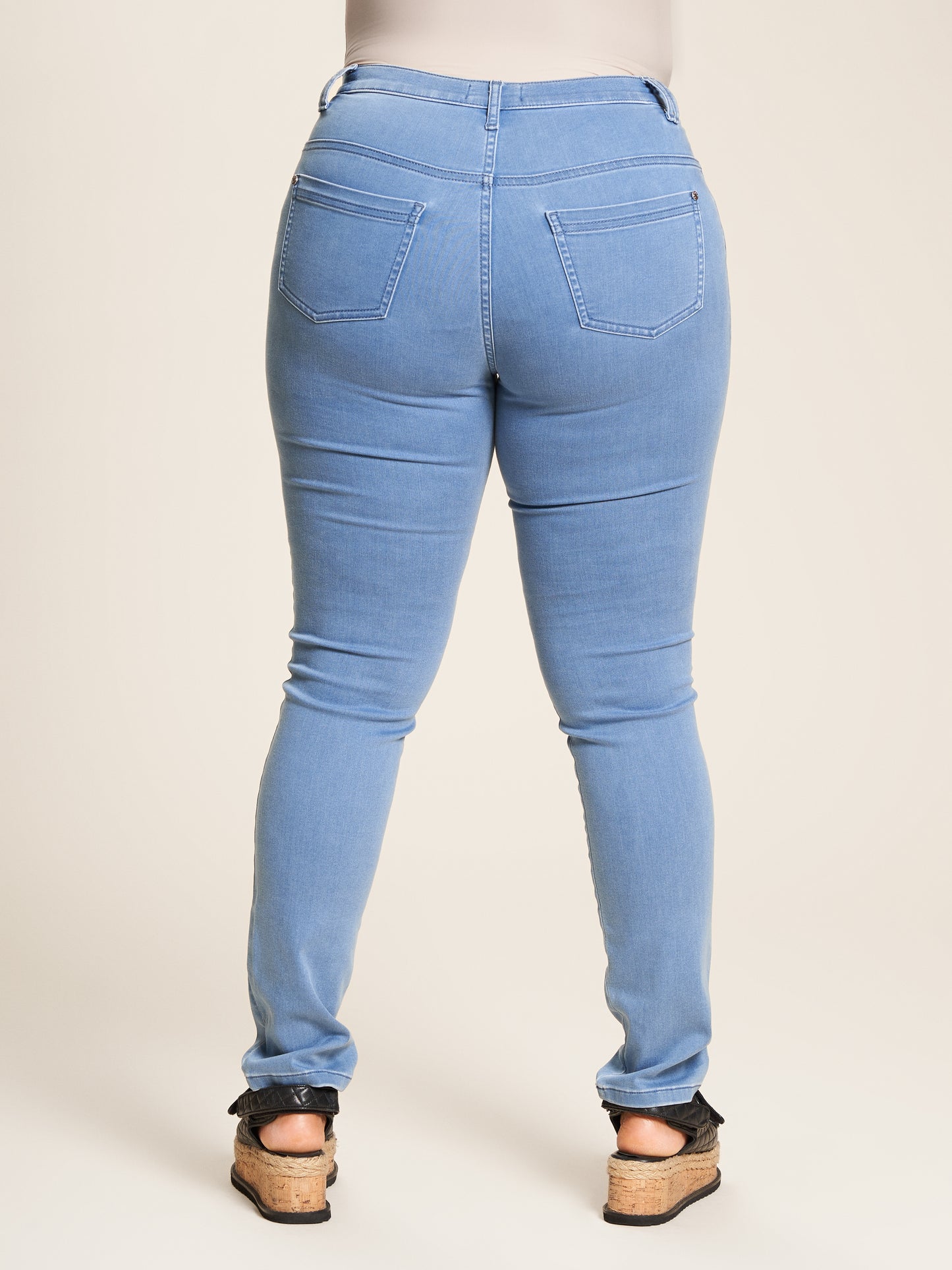 Studio Strækbar jeans fra STUDIO CLOTHING Pants Light Denim Carmen Length 30"
